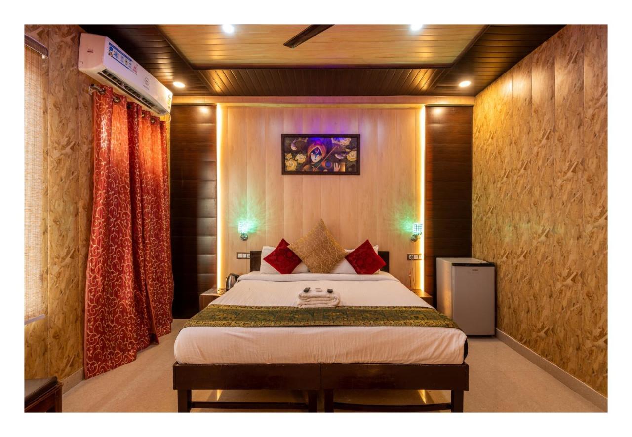 Bundeli Farm Resort & Banquet Orchha Exteriör bild