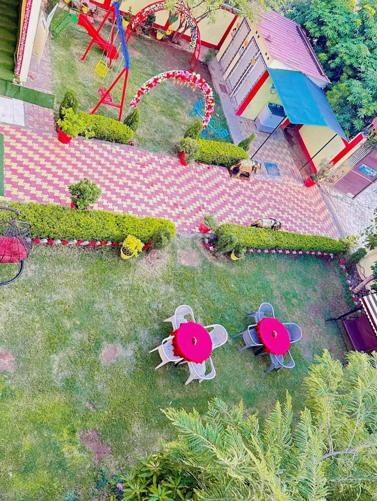 Bundeli Farm Resort & Banquet Orchha Exteriör bild