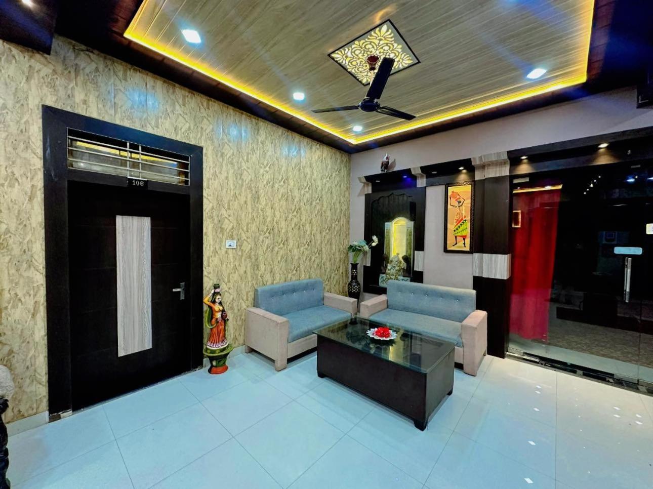 Bundeli Farm Resort & Banquet Orchha Exteriör bild