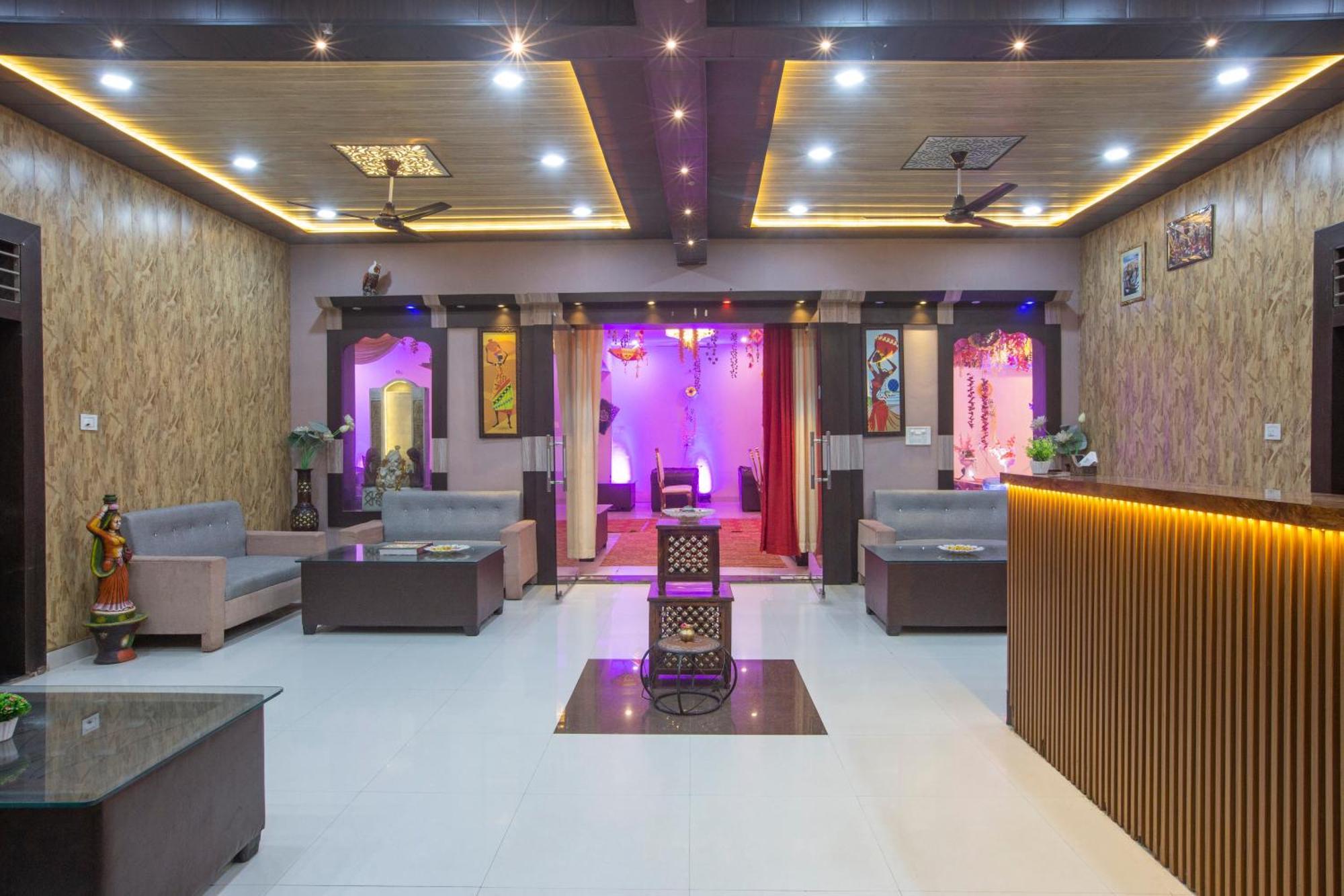 Bundeli Farm Resort & Banquet Orchha Exteriör bild