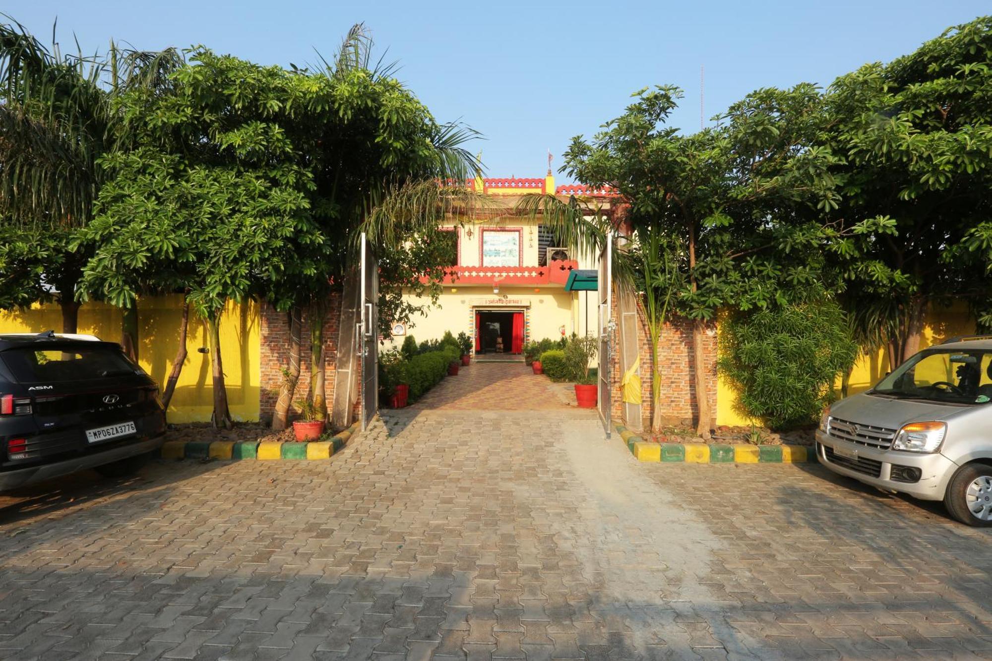 Bundeli Farm Resort & Banquet Orchha Exteriör bild