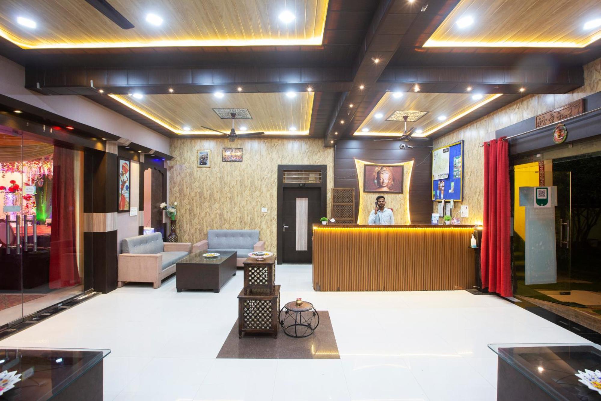 Bundeli Farm Resort & Banquet Orchha Exteriör bild