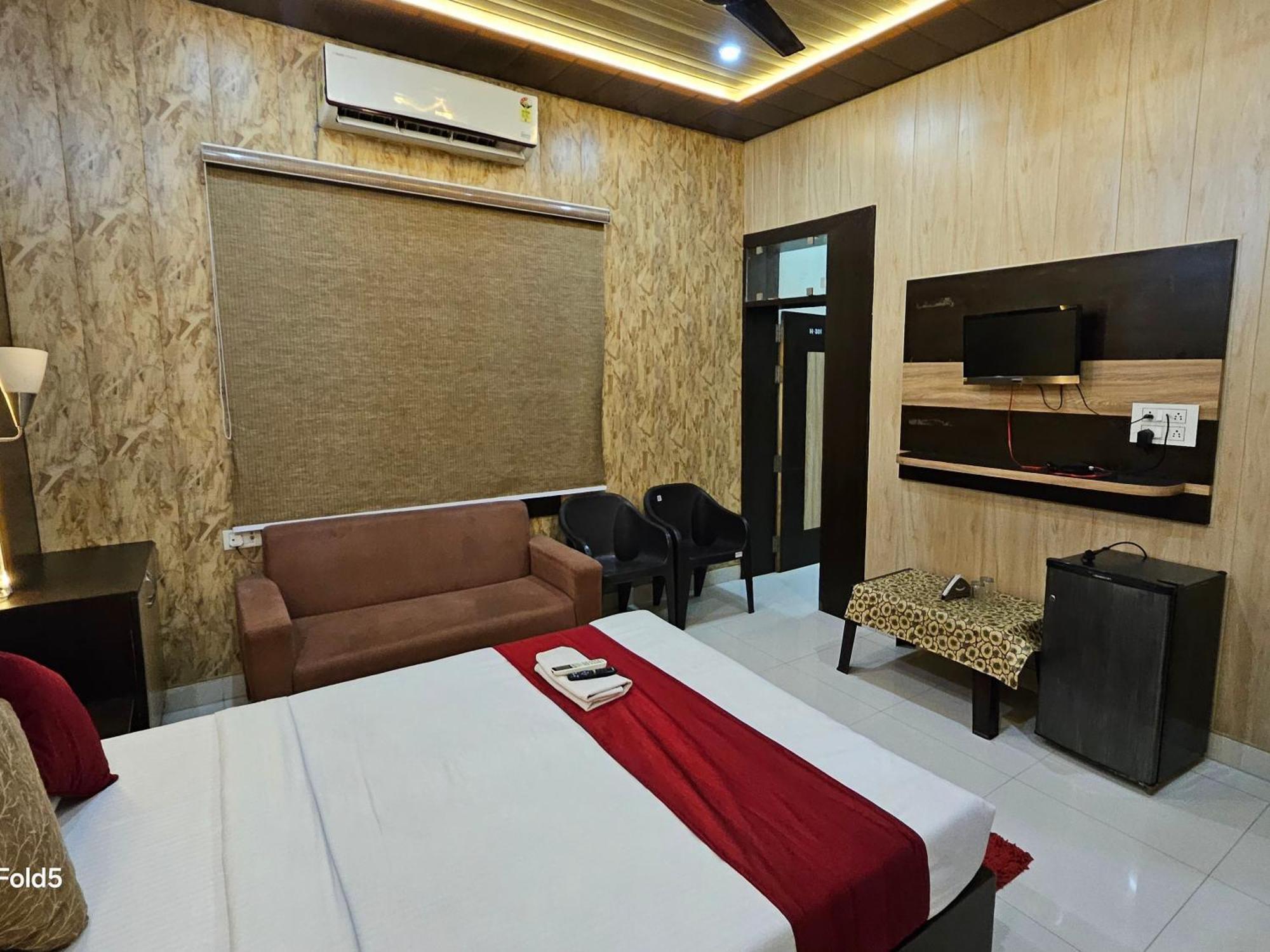 Bundeli Farm Resort & Banquet Orchha Rum bild