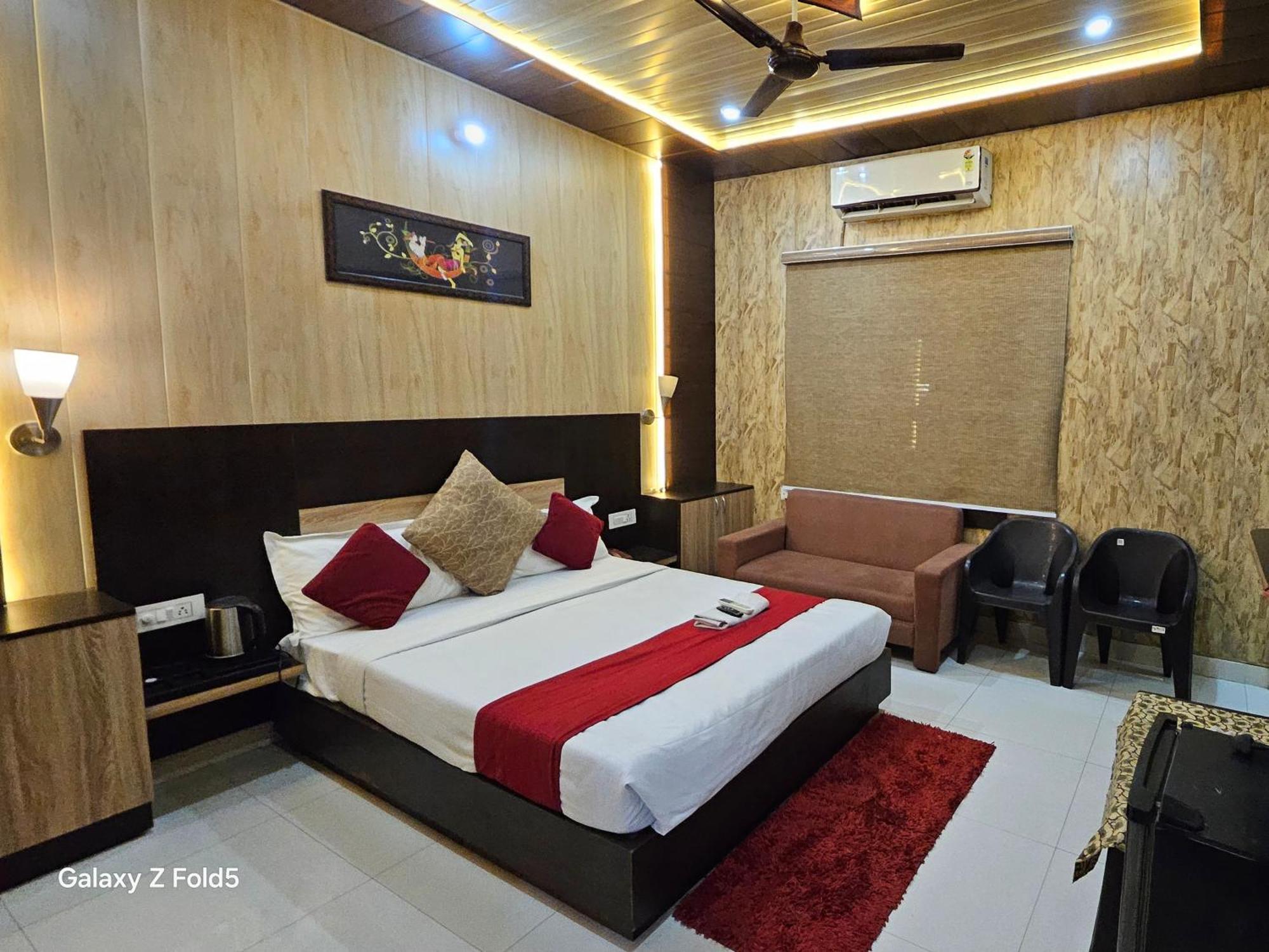 Bundeli Farm Resort & Banquet Orchha Exteriör bild